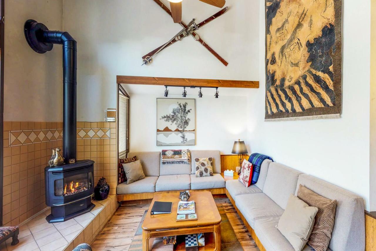 Squaw Valley Views Condo #15 Скво-Вэлли Экстерьер фото